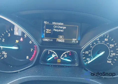 2017 Ford Escape Titanium z USA, uszkodzony, nr VIN 1FMCU0J91HUE85232